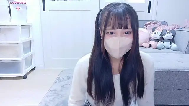 YURi luv online show from November 2025 11:33:02 AM