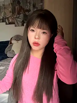 SarahBeii online show from October 2025 03:43:01 AM