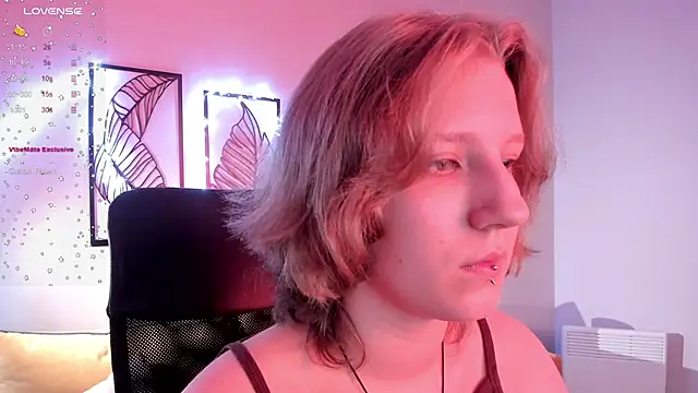 Snapshot of Hailey_Foxy chatting on October 2025 08:55:02 AM Hailey Foxy online show from October 2025 08:55:02 AM