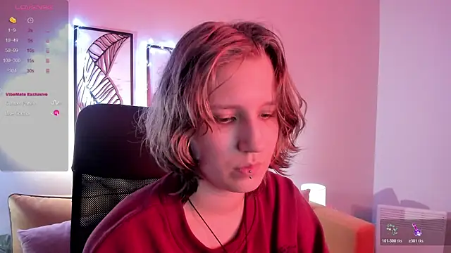 Snapshot of Hailey_Foxy chatting on October 2025 09:13:01 AM Hailey Foxy online show from October 2025 09:13:01 AM