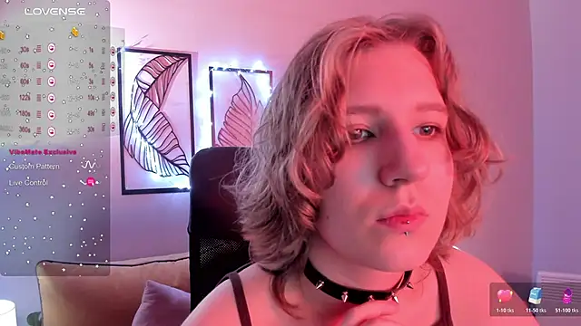 Snapshot of Hailey_Foxy chatting on October 2025 09:00:02 AM Hailey Foxy online show from October 2025 09:00:02 AM