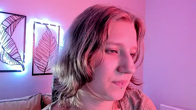 Snapshot of Hailey_Foxy chatting on November 2025 09:32:01 AM Hailey Foxy online show from November 2025 09:32:01 AM