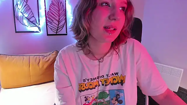 Snapshot of Hailey_Foxy chatting on November 2025 09:56:02 AM Hailey Foxy online show from November 2025 09:56:02 AM