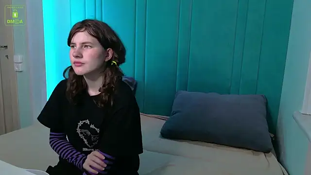 Snapshot of ViviaraNGendy chatting on September 2025 03:57:01 PM ViviaraNGendy online show from September 2025 03:57:01 PM