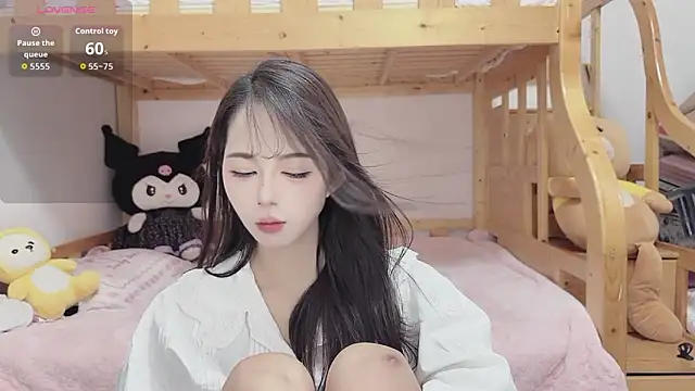 Sue101010 online show from September 2025 07:44:01 AM