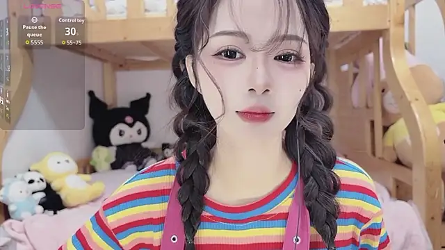 Sue101010 online show from October 2025 01:58:01 PM