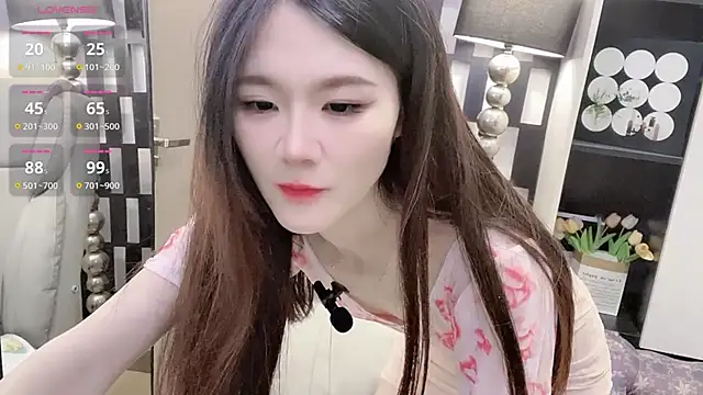 Yueyue-MM online show from December 2025 12:53:01 AM