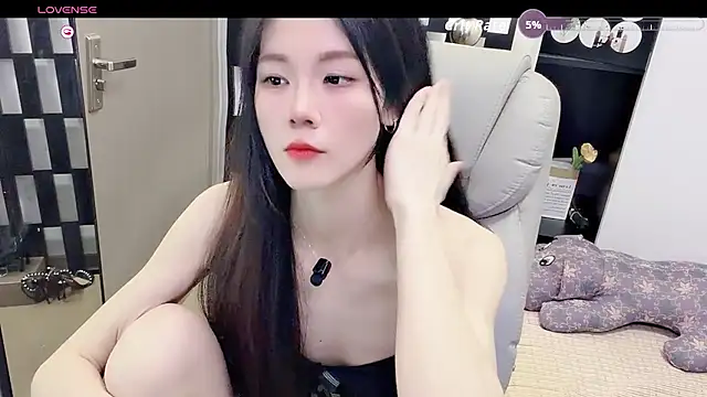 Snapshot of Yueyue-MM chatting on July 2026 03:09:01 AM Yueyue-MM online show from July 2026 03:09:01 AM