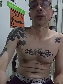 dinho carioca online show from April 2026 07:58:02 PM