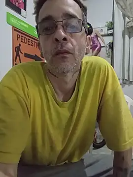 Snapshot of dinho_carioca chatting on June 2026 04:18:01 PM dinho carioca online show from June 2026 04:18:01 PM
