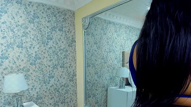 Snapshot of AlahiaJoness chatting on September 2025 03:17:01 AM AlahiaJoness online show from September 2025 03:17:01 AM