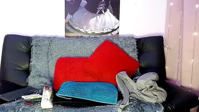 Snapshot of LAHILA_COOPERR chatting on October 2025 12:27:01 PM LAHILA COOPERR online show from October 2025 12:27:01 PM