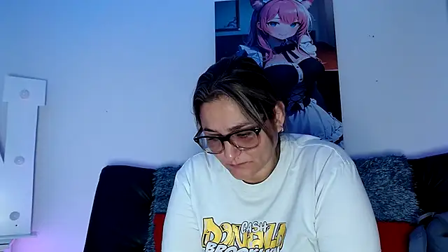 Snapshot of LAHILA_COOPERR chatting on October 2025 12:23:01 PM LAHILA COOPERR online show from October 2025 12:23:01 PM