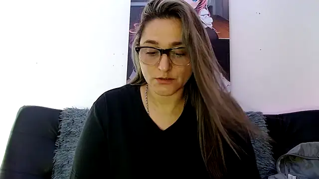 Snapshot of LAHILA_COOPERR chatting on November 2025 12:05:02 PM LAHILA COOPERR online show from November 2025 12:05:02 PM