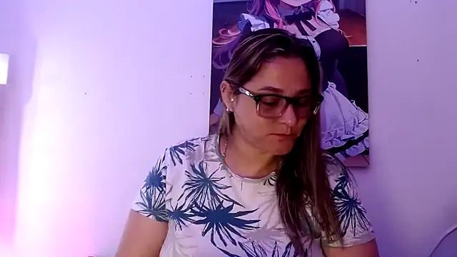 Snapshot of LAHILA_COOPERR chatting on November 2025 12:27:02 PM LAHILA COOPERR online show from November 2025 12:27:02 PM