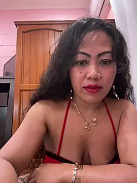 Lindarossyta online show from July 2026 07:17:02 PM