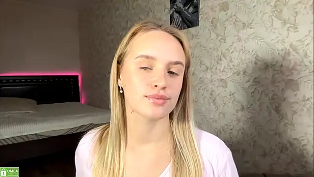 Snapshot of ElisabetLorney chatting on October 2025 07:34:01 AM ElisabetLorney online show from October 2025 07:34:01 AM