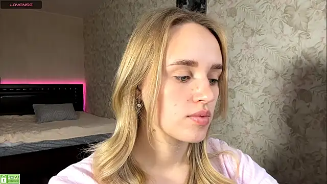 Snapshot of ElisabetLorney chatting on November 2025 08:13:01 AM ElisabetLorney online show from November 2025 08:13:01 AM