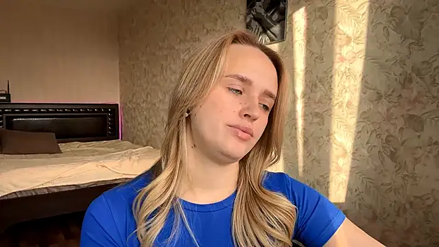 Snapshot of ElisabetLorney chatting on November 2025 08:03:01 AM ElisabetLorney online show from November 2025 08:03:01 AM