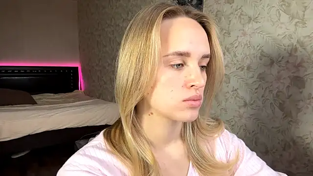 Snapshot of ElisabetLorney chatting on November 2025 08:13:02 AM ElisabetLorney online show from November 2025 08:13:02 AM