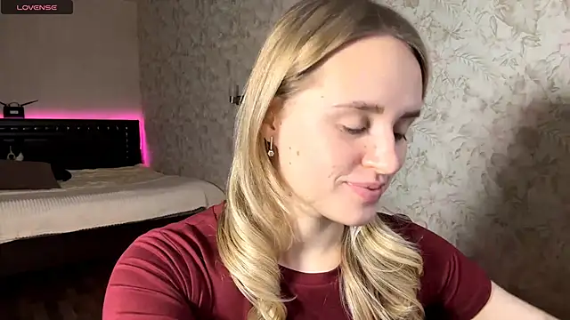 Snapshot of ElisabetLorney chatting on December 2025 08:08:02 AM ElisabetLorney online show from December 2025 08:08:02 AM