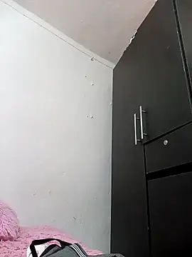 Zulema R1 online show from March 2026 10:36:01 PM