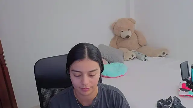 valerihouse online show from April 2026 01:14:01 AM