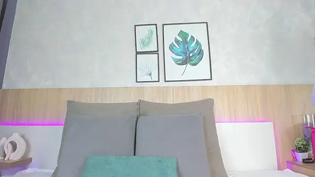 Snapshot of mia_gate chatting on November 2025 11:32:02 AM mia gate online show from November 2025 11:32:02 AM