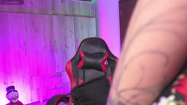 AnnaKimm online show from January 2026 02:15:01 AM