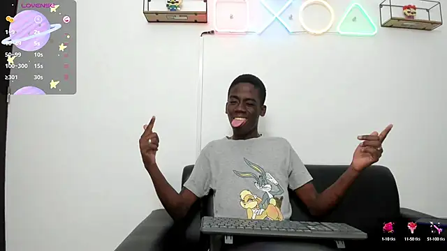 Snapshot of Alan_blacke chatting on September 2025 08:11:02 PM Alan blacke online show from September 2025 08:11:02 PM