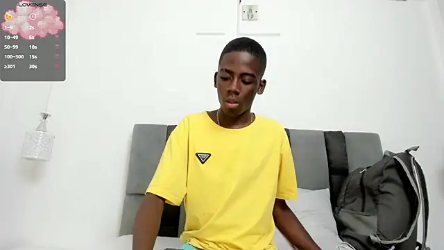 Snapshot of Alan_blacke chatting on November 2025 08:53:02 PM Alan blacke online show from November 2025 08:53:02 PM