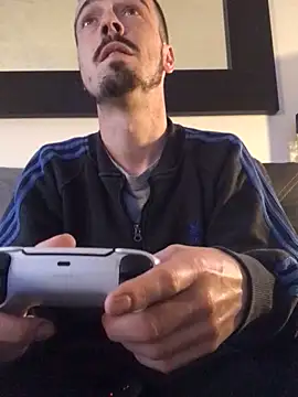 jaycoy22 online show from April 2026 06:49:02 PM