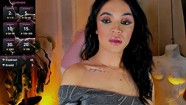 Snapshot of Cristal_Gem1 chatting on June 2026 05:12:01 AM Cristal Gem1 online show from June 2026 05:12:01 AM
