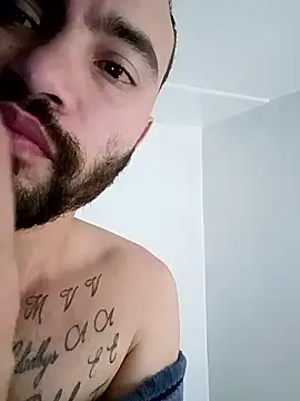 Snapshot of este_juan chatting on January 2026 04:53:01 PM este juan online show from January 2026 04:53:01 PM