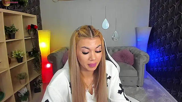 xPuka online show from December 2025 06:16:01 PM