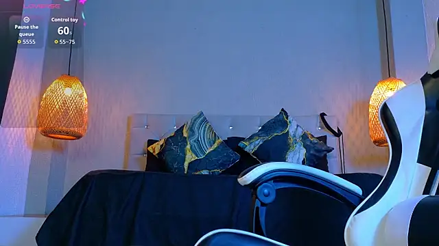 Snapshot of Thaiel_Fosteer chatting on November 2025 07:10:01 AM Thaiel Fosteer online show from November 2025 07:10:01 AM