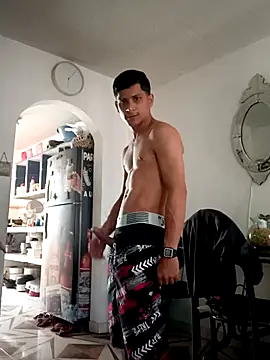 Snapshot of hechizo777 chatting on December 2025 06:03:01 PM hechizo777 online show from December 2025 06:03:01 PM