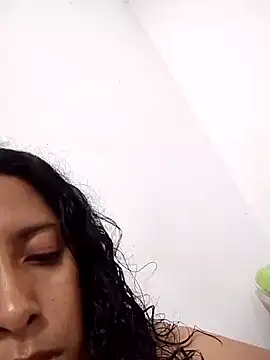 Snapshot of anitotori chatting on December 2025 12:27:01 AM anitotori online show from December 2025 12:27:01 AM