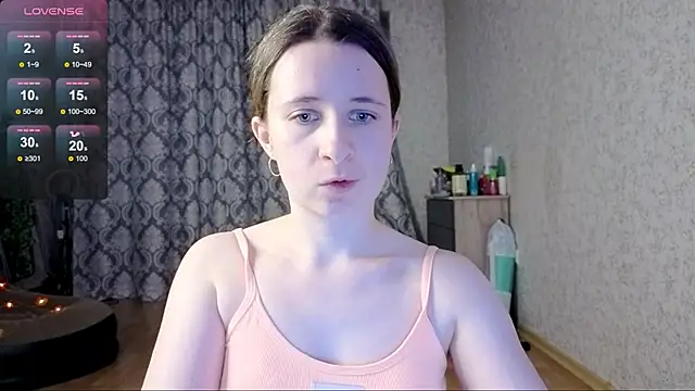 Snapshot of _Linett_ chatting on October 2025 05:47:02 PM  Linett  online show from October 2025 05:47:02 PM