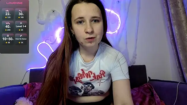 Snapshot of _Linett_ chatting on November 2025 06:32:01 PM  Linett  online show from November 2025 06:32:01 PM