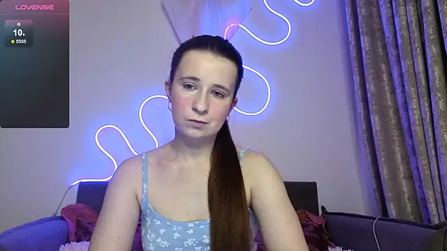  Linett  online show from November 2025 07:03:01 PM