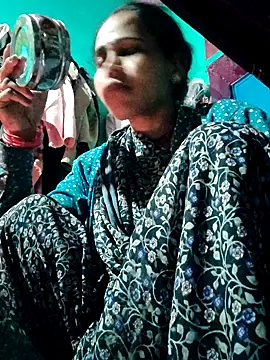 Pooja750 online show from February 2026 12:51:02 AM