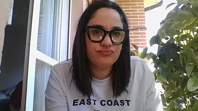 Cuquita83 online show from April 2026 12:14:02 PM