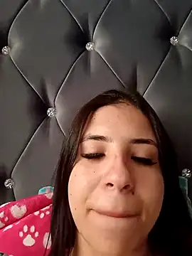 Snapshot of Liagni0 chatting on September 2025 03:28:01 PM Liagni0 online show from September 2025 03:28:01 PM