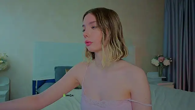  sophielov online show from May 2026 10:52:02 PM