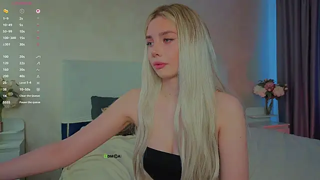 Snapshot of _sophielov chatting on June 2026 01:24:02 PM sophielov online show from June 2026 01:24:02 PM