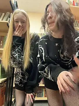 Snapshot of Mimiumuy chatting on November 2025 03:03:02 PM Mimiumuy online show from November 2025 03:03:02 PM