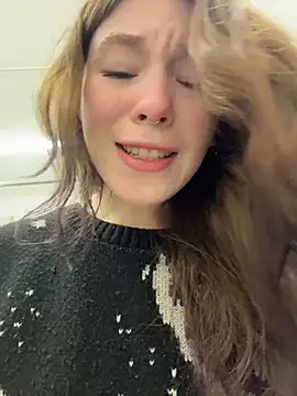 Snapshot of Mimiumuy chatting on November 2025 07:56:02 PM Mimiumuy online show from November 2025 07:56:02 PM