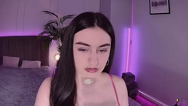 Snapshot of Lola_Sparks chatting on October 2025 04:30:01 AM Lola Sparks online show from October 2025 04:30:01 AM