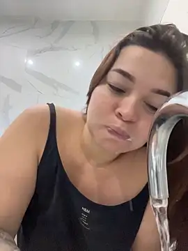 sarahreyess 11 online show from April 2026 11:18:02 AM